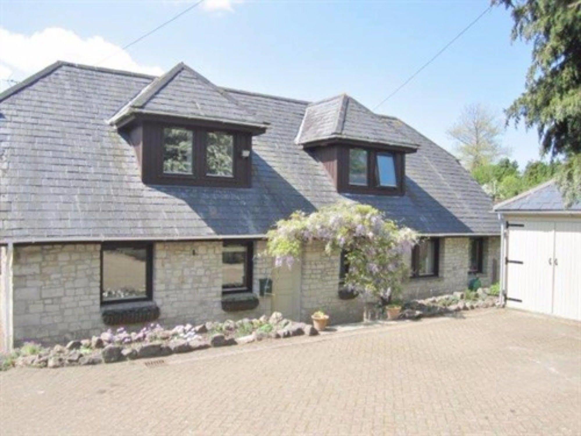 Hare Lodge B&B Tisbury Exterior photo